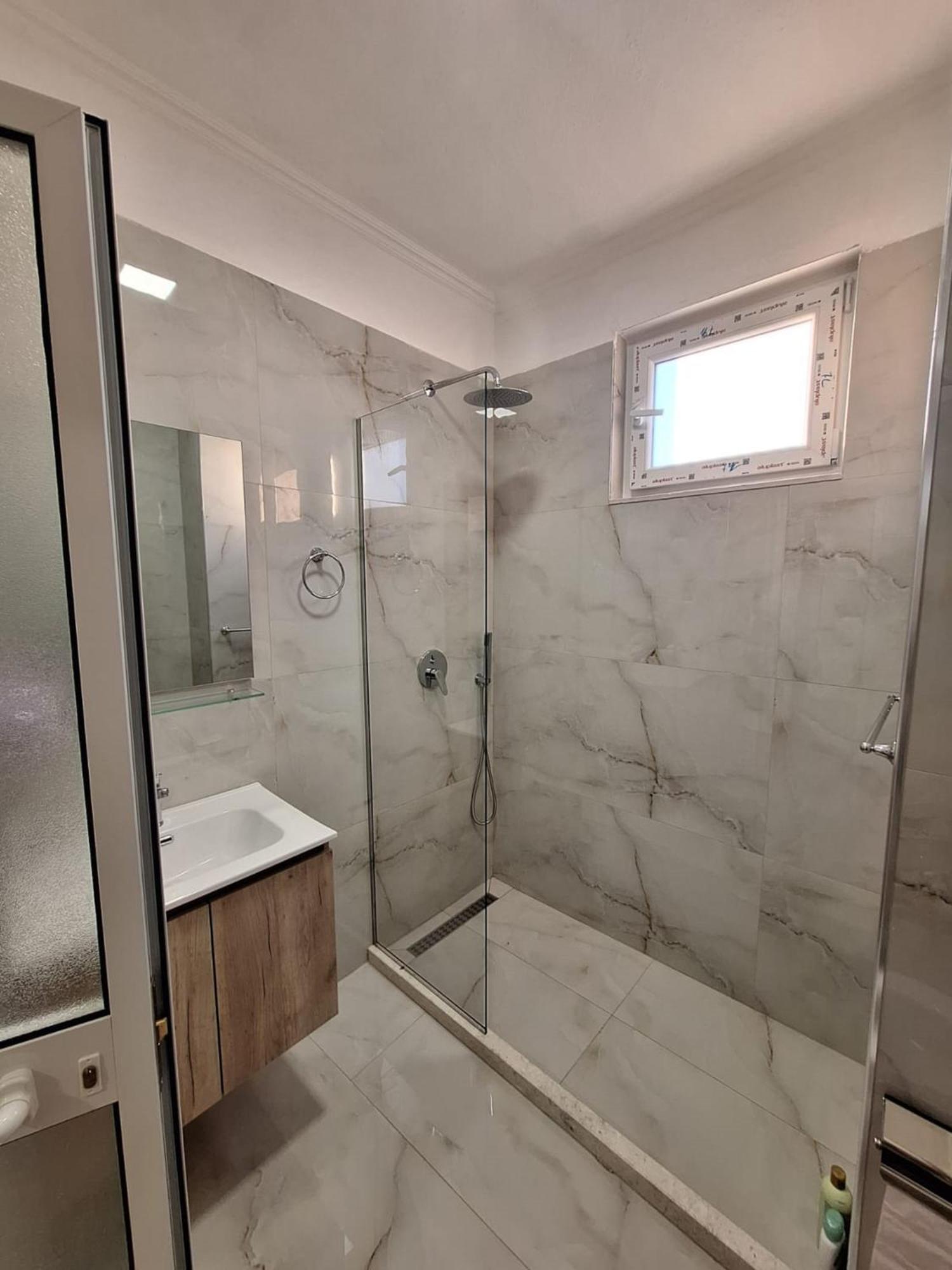 Appartement Albania Cozy & Affordable Near Center